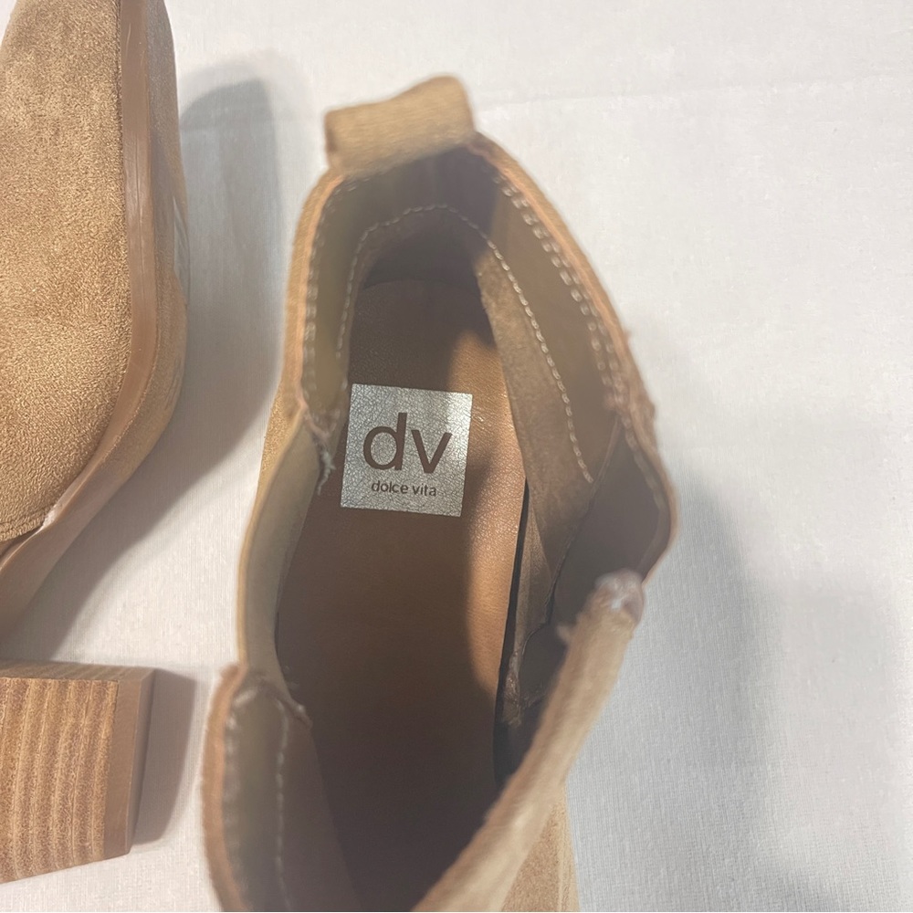 DV by Dolce Vita COLLYNS Short Bootie Tan Size 10 - Picture 7 of 10